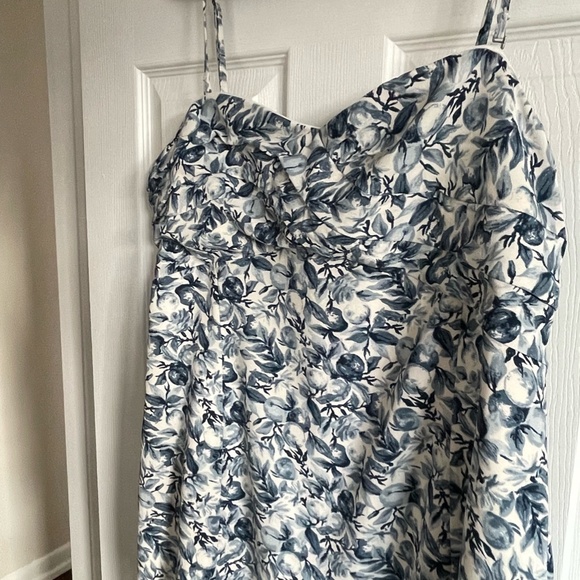 Abercrombie and Fitch Blue and White Citrus Dress - Size XL - Picture 2 of 7